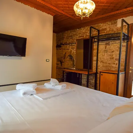 Aqueduct 호텔 Gjirokastër